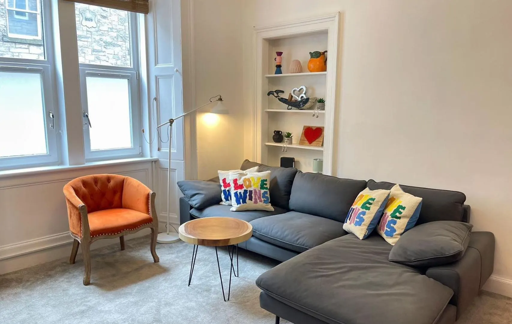 Lovely Two Bedrooms Edinburgh