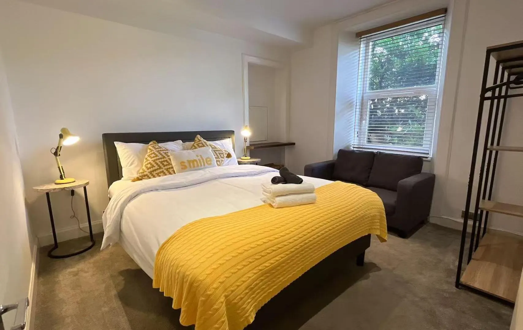 Lovely Two Bedrooms Edinburgh 0*,