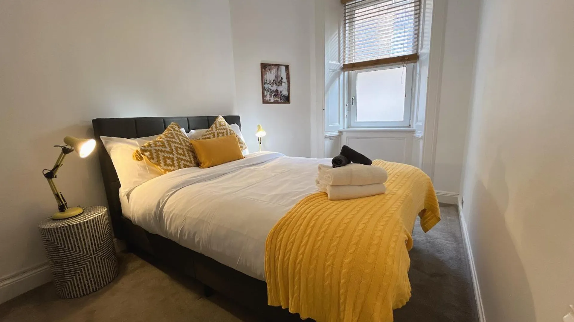Lovely Two Bedrooms Edinburgh United Kingdom