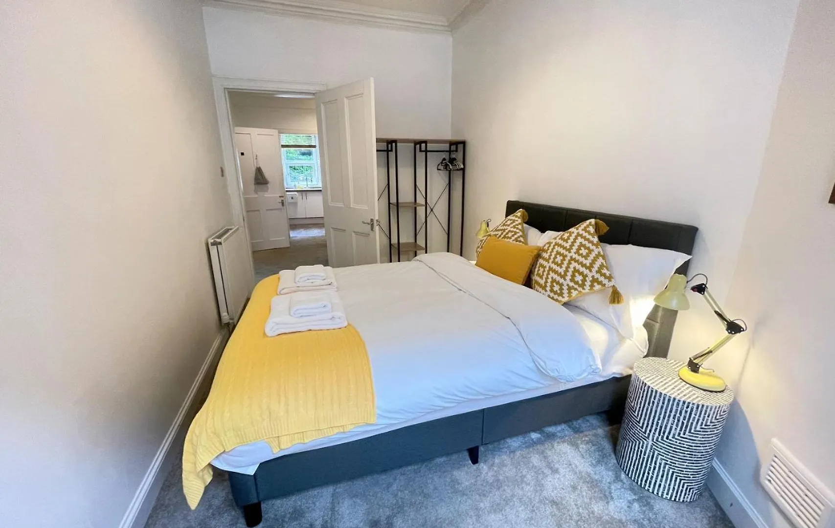 Apartamento Lovely Two Bedrooms Edimburgo