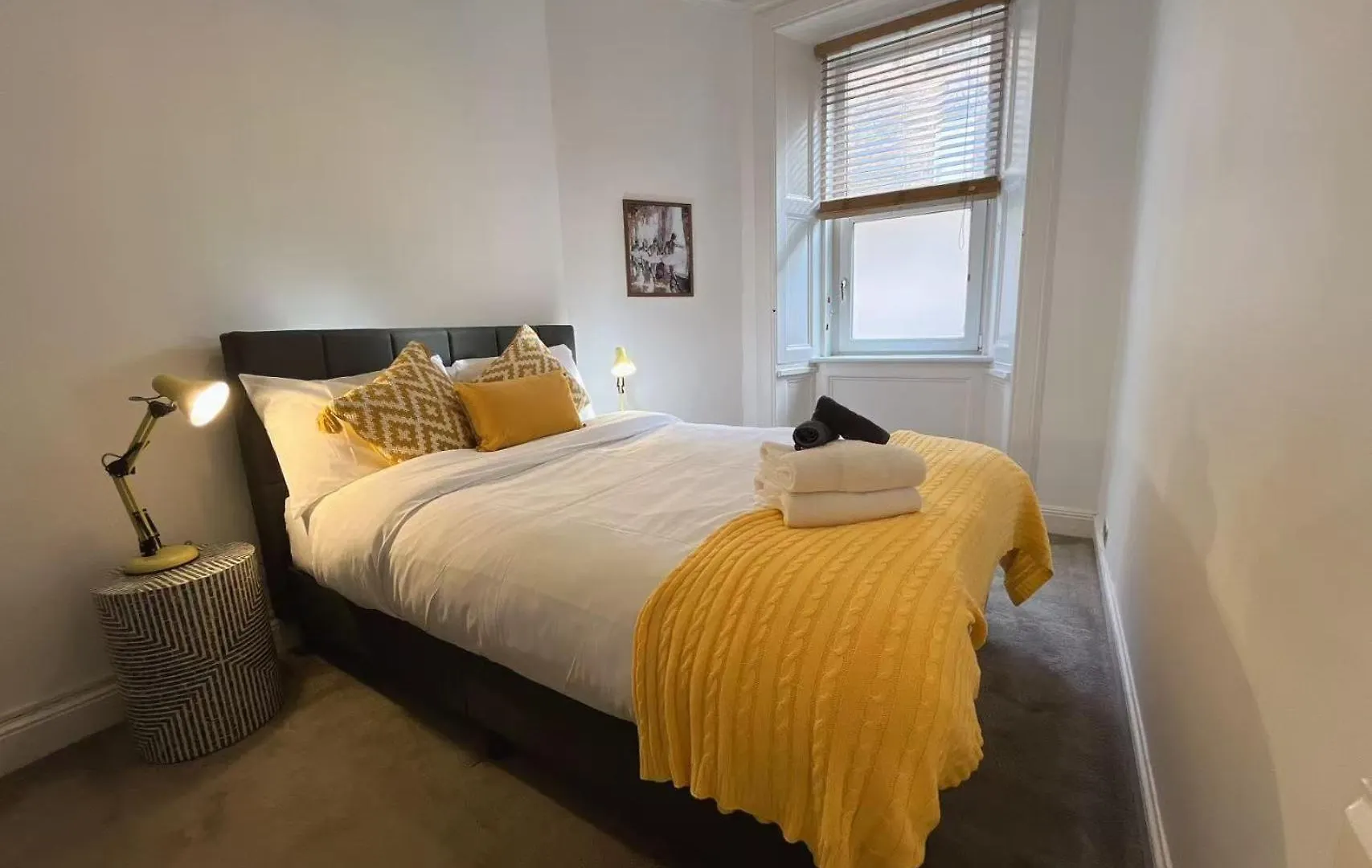 Apartamento Lovely Two Bedrooms Edimburgo